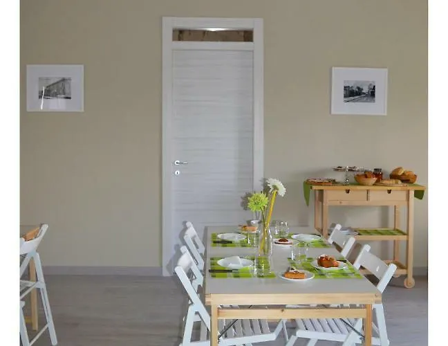 Bed & Breakfast Stazione Dittaino 3*